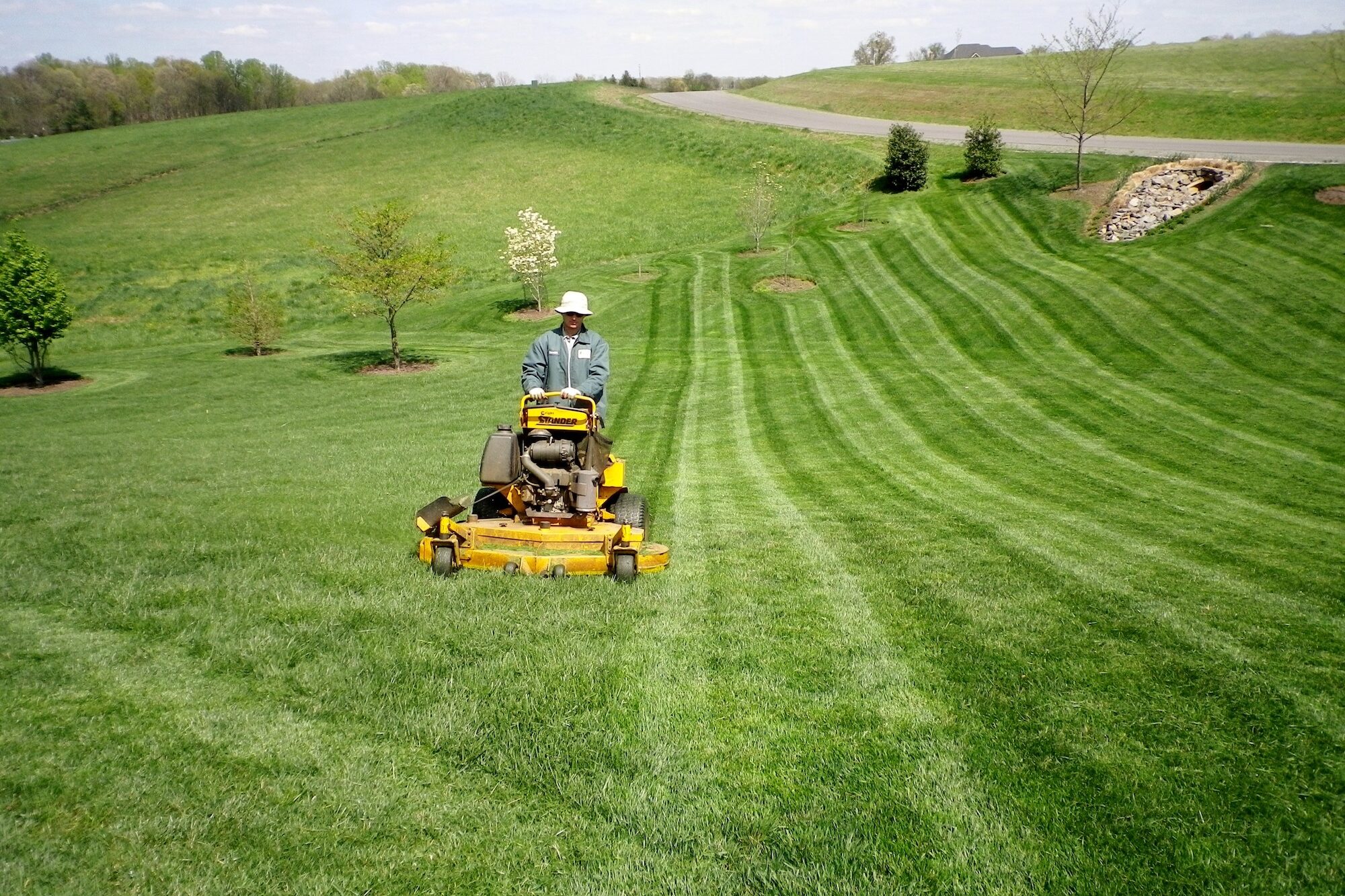 Leesburg, Reston, Great Falls, Ashburn, McLean lawn mowing services